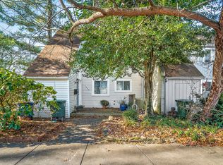 1548 Goldenrain Ct, Reston, VA 20190