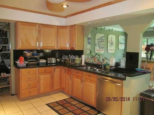4th image of 5383 Holbrook Dr