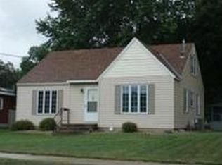 915 Clausen Ave, Albert Lea, MN 56007
