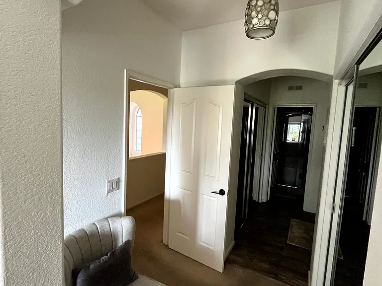 1888 Matin Cir — Photo 60