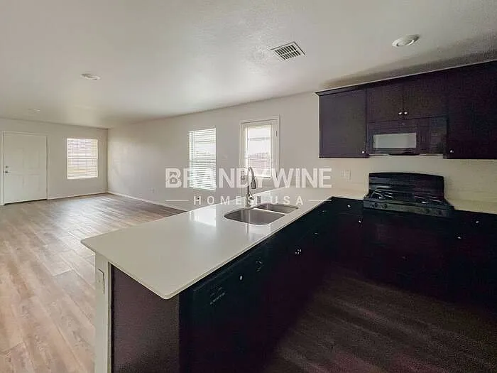 4307 Johnstown Ln — Photo 9
