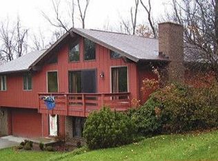 128 Crestview Dr, Morgantown, WV 26505
