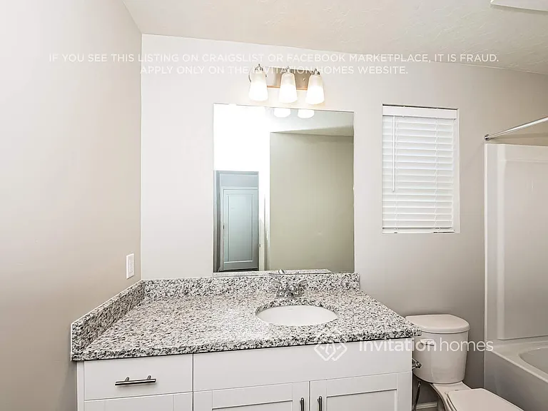 42 N Riverside Dr — Photo 15
