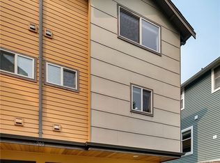 200 N 39th St #B, Seattle, WA 98103