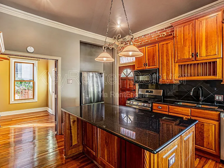 2105 W 31st Ave — Photo 11