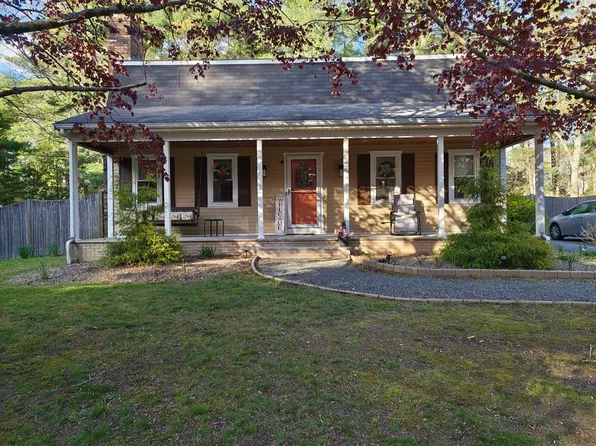 1 Kelly Dr, East Freetown, MA 02717