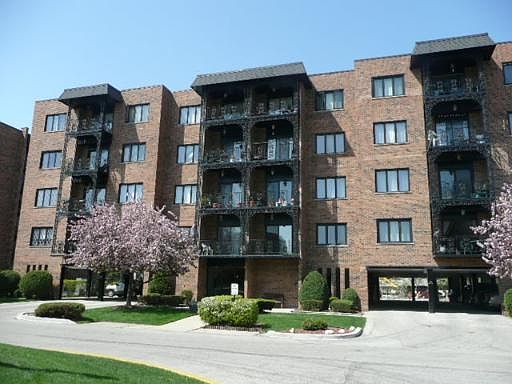 1st image of 9382 Landings Square St #305