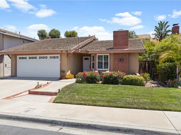 12 Calle Ranchera, Rancho Santa Margarita, CA 92688