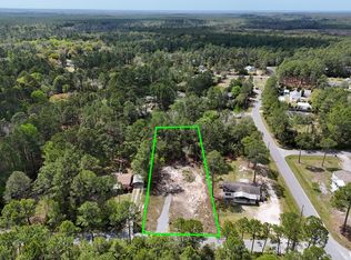 164 Memorial Ln, Freeport, FL 32439