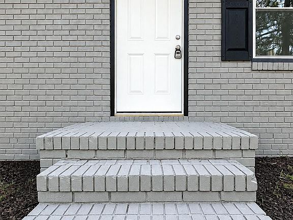 4th image of 604 Sexton Ave