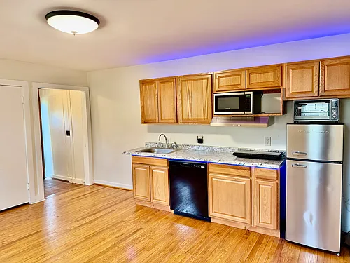 4 Hillside Ave #1 Photo 1