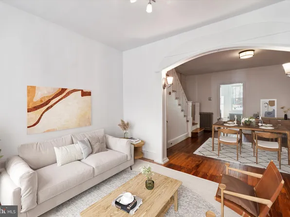 220 Fernon St, Philadelphia, PA 19148