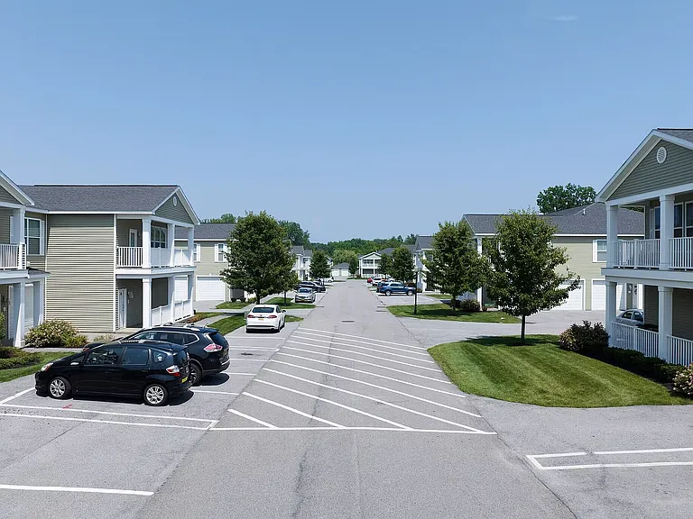 The Kensington at Halfmoon — Photo 9