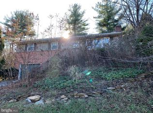 2956 Honey Valley Rd, Dallastown, PA 17313