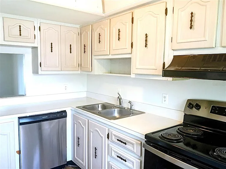 333 Lake Howard Dr NW #312C — Photo 7