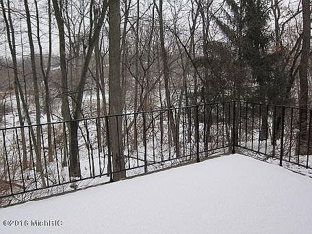 4th image of 3608 Woodcliff Dr