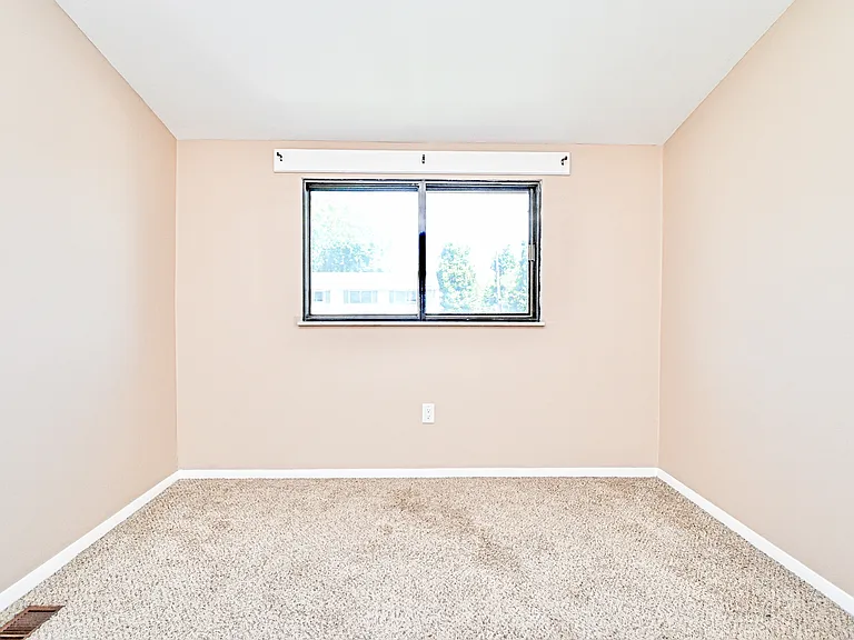 7752 Montgomery Rd #84 — Photo 23