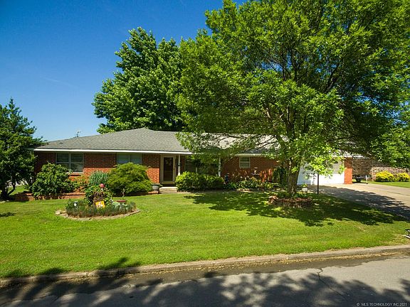 3rd image of 1124 Cottonwood Ct