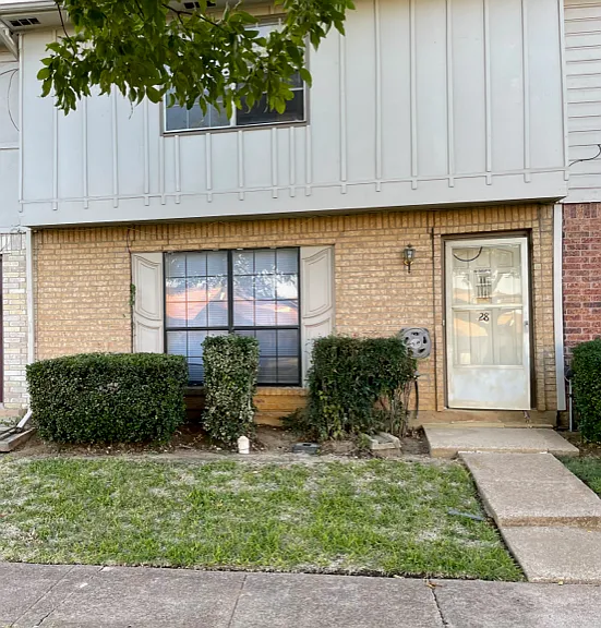 28 W Creek Ln #28 — Photo 1