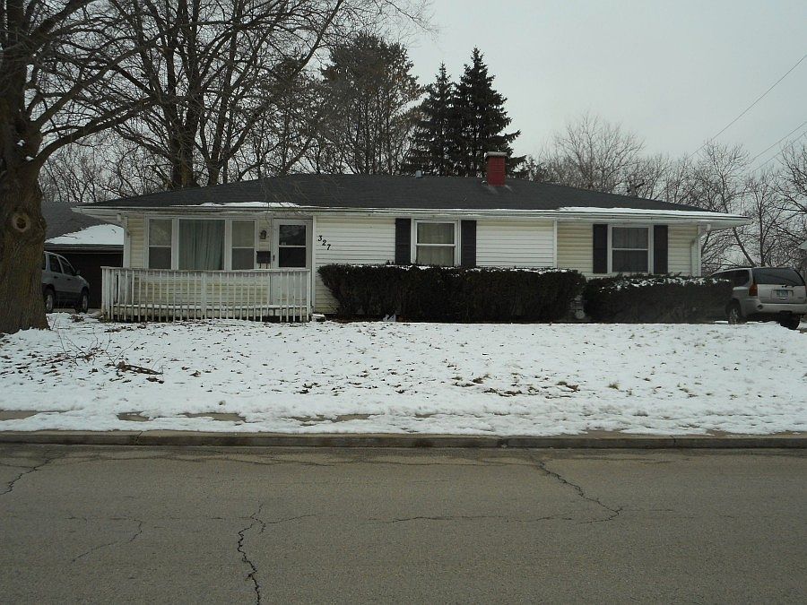 1st image of 327 Amarillo Dr