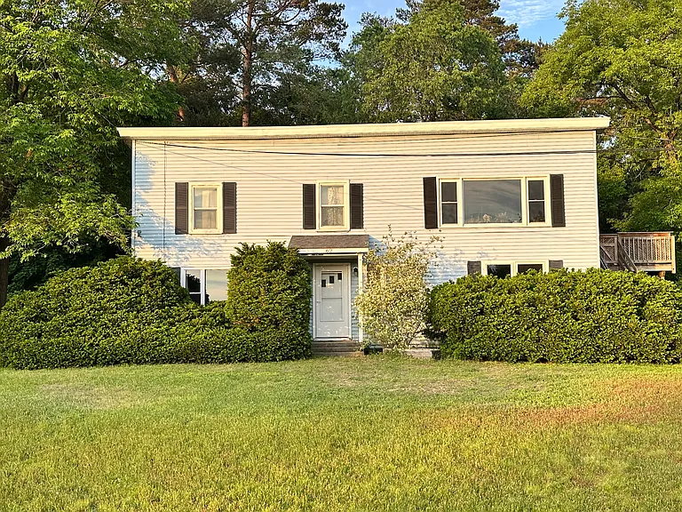 62 Laurel Hill Dr #1 — Photo 1