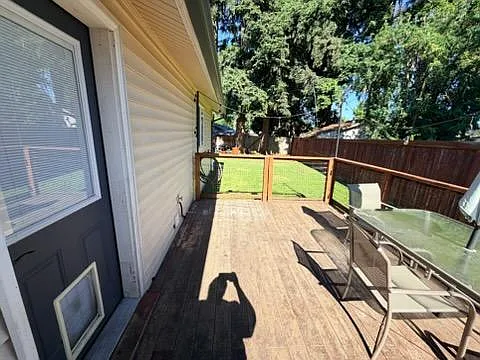 205 Christopher Ct — Photo 4
