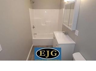 80A Main St #1, Raymond, NH 03077