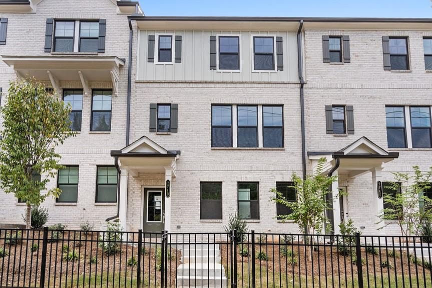 1st image of 2743 Harrison Dr