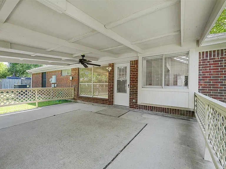 17402 Eastwood Cir — Photo 18