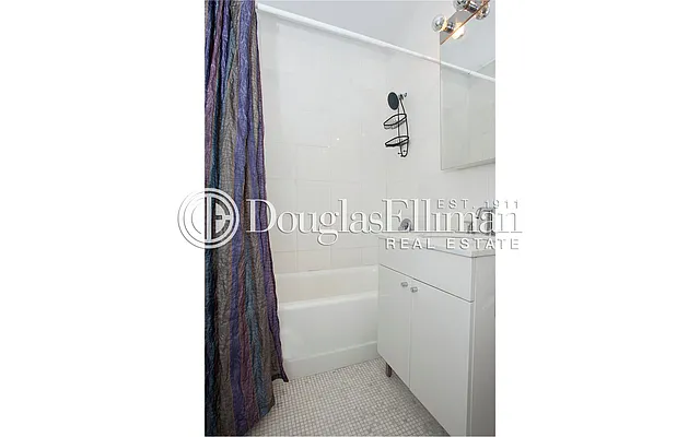 Rented by Douglas Elliman | media 6