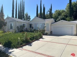 18154 Rancho St, Tarzana, CA 91356