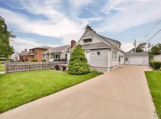 77 Tamarack St, Buffalo, NY 14220
