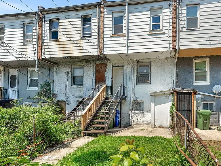 2335 Lauretta Ave — Photo 22
