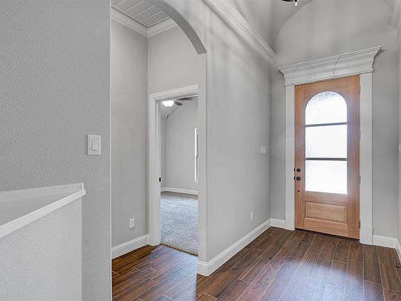 4th image of 248 Jacinth Ln