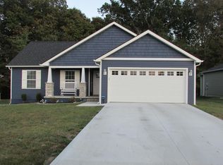 84 Panther Valley Rd, Crossville, TN 38555