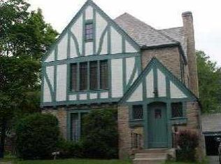 1936 N Cove Blvd, Toledo, OH 43606