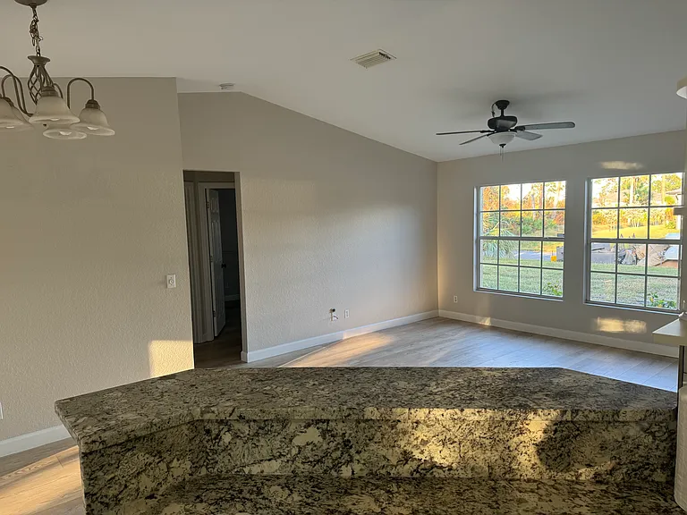 5323 Hoffman St — Photo 10