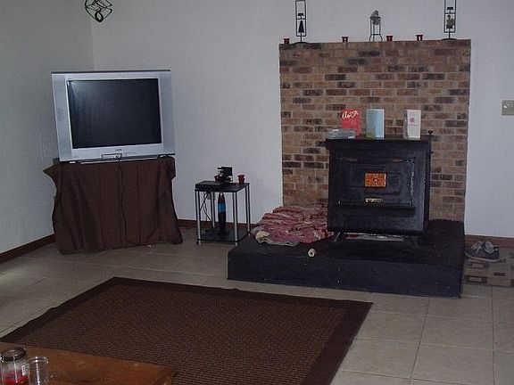 5th image of 569 Pembroke Dr