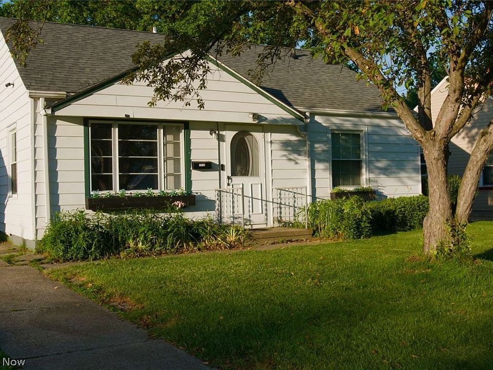 1st image of 15731 Mina Ave