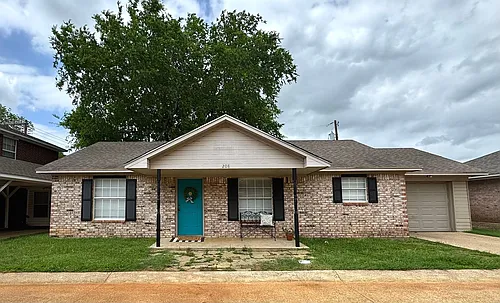 208 Summerset Ct Photo 1