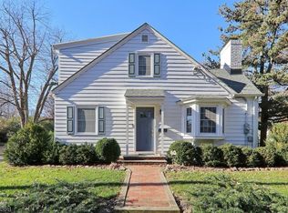 19 Fairmount Rd, New Providence, NJ 07974