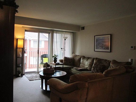 3rd image of 493 Leslie Ct APT 301