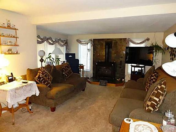 5th image of 5190 Hillcrest Dr