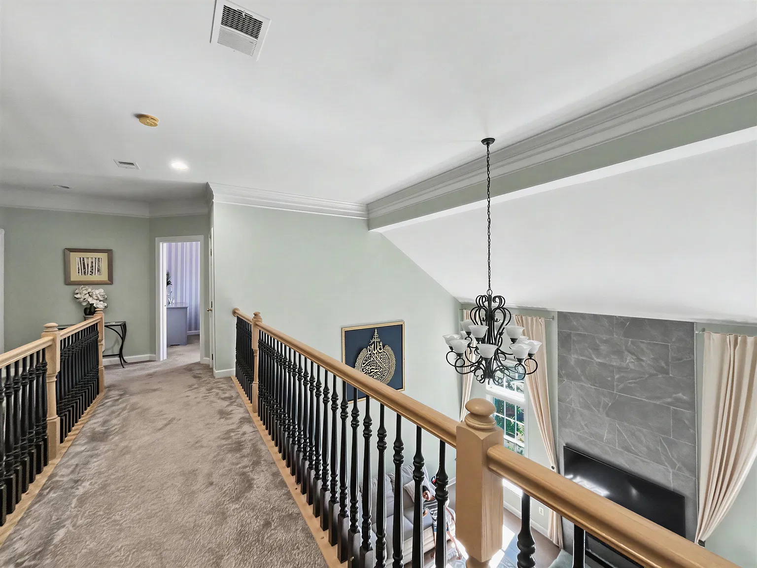 5 bed, 4753 sqft, $4,650 — Photo 3