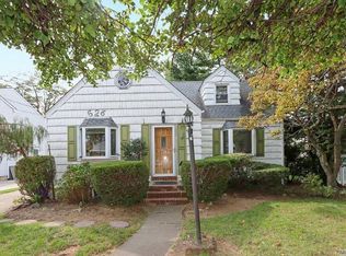 526 Fairview Ave, Baldwin, NY 11510
