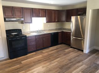 20 Front St #2B, Rollinsford, NH 03869