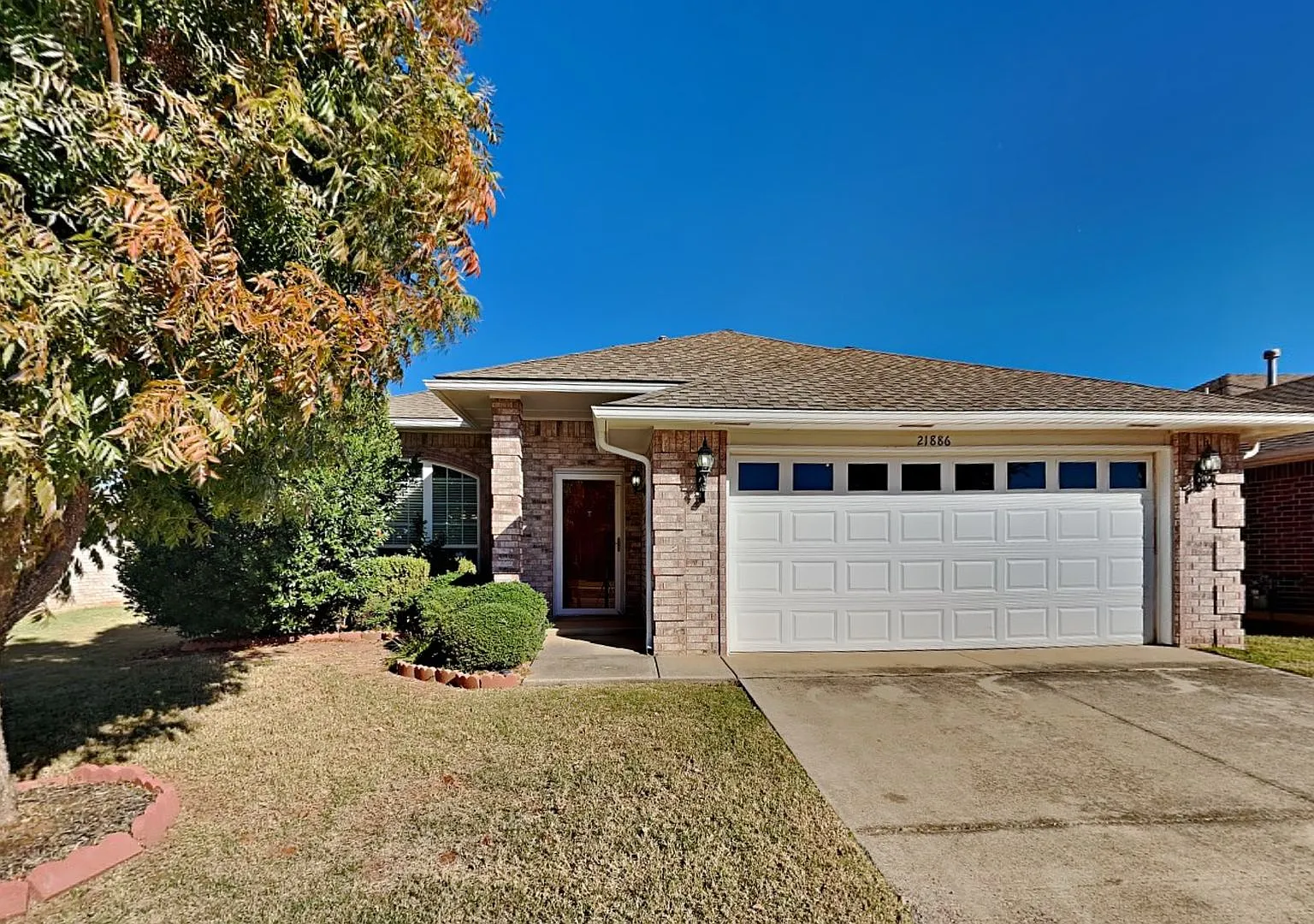 4 Bedroom Home in Edmond — Photo 1