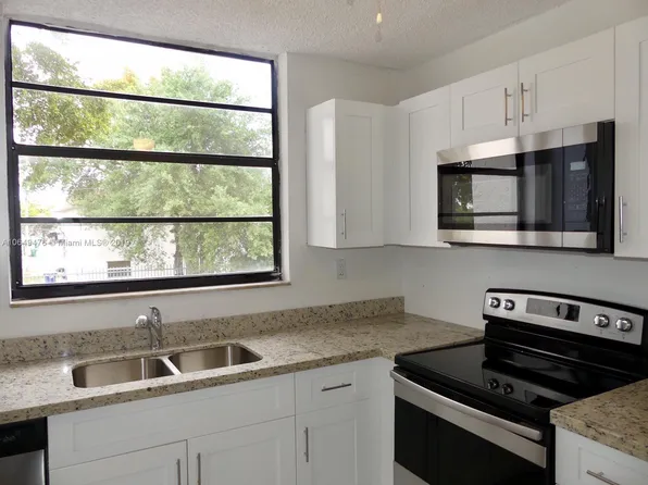 1798 NW 55th Ave, Lauderhill, FL