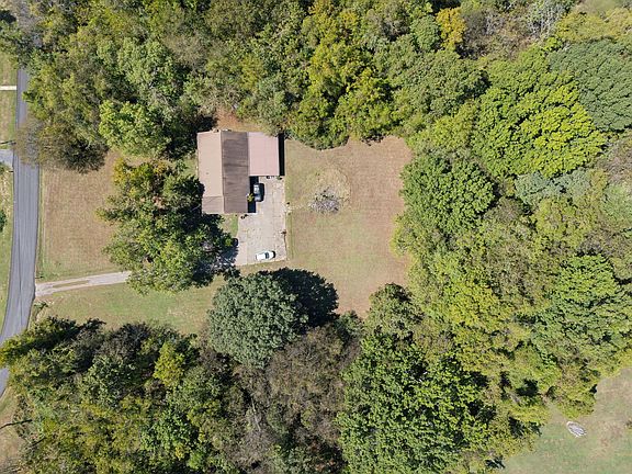 2nd image of 210 Crosswinds Dr Lot 96