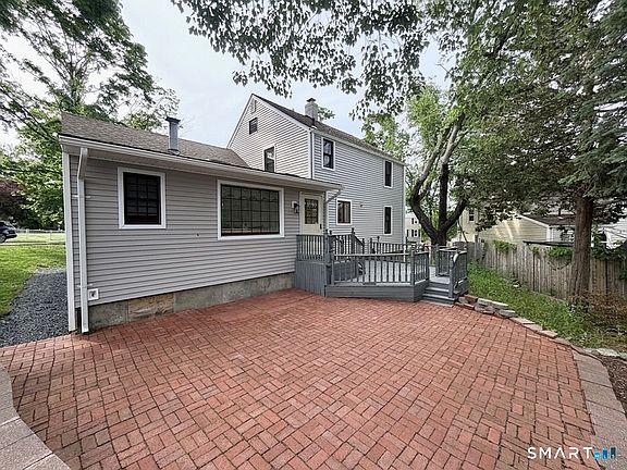 3rd image of 162 Sheppard Street
